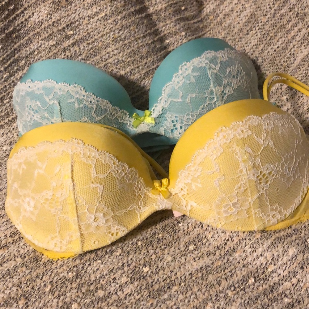 Victoria’s Secret bra’s